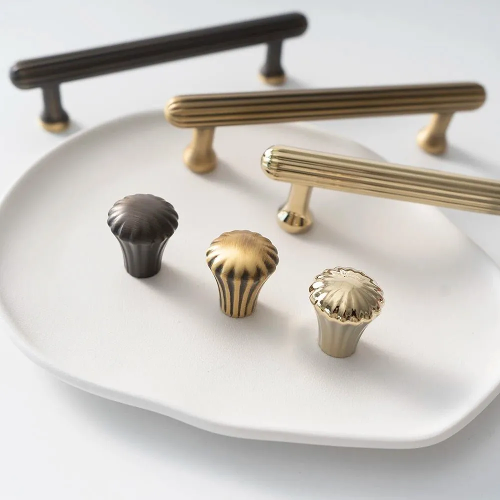 Berdo Knob & Pull Bar