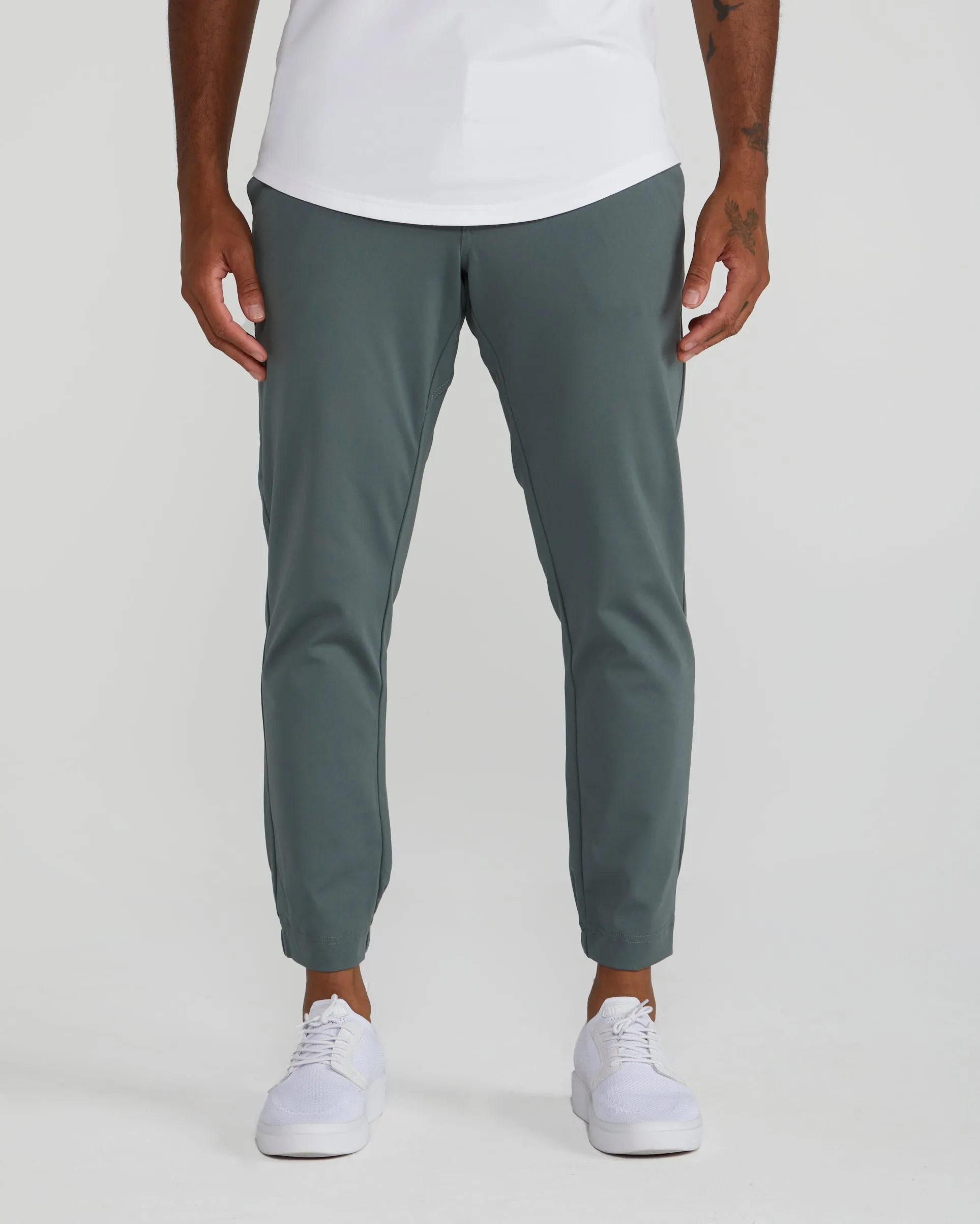 Everyday Jogger Pant <!-- Size 31 -->