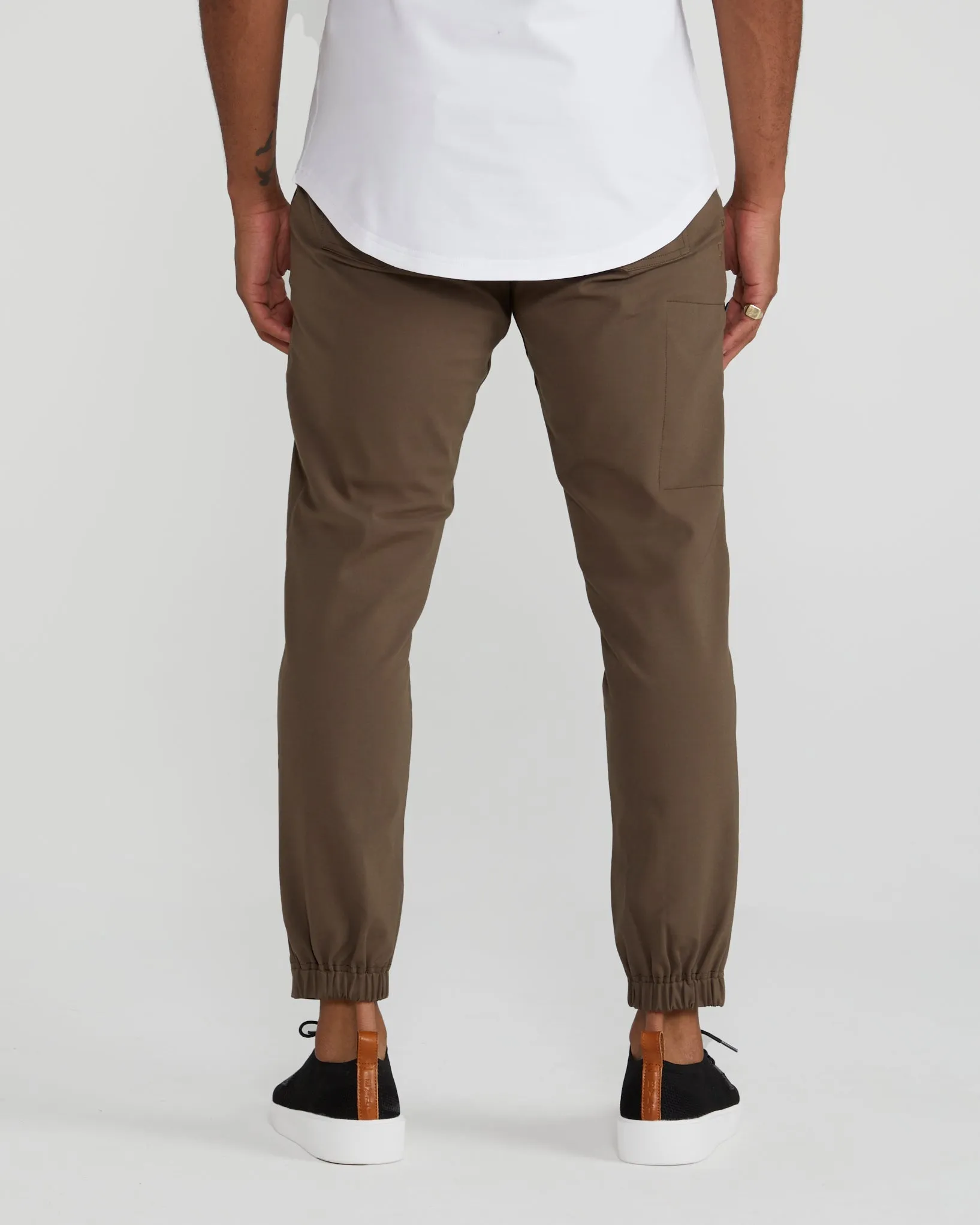 Everyday Jogger Pant <!-- Size 31 -->