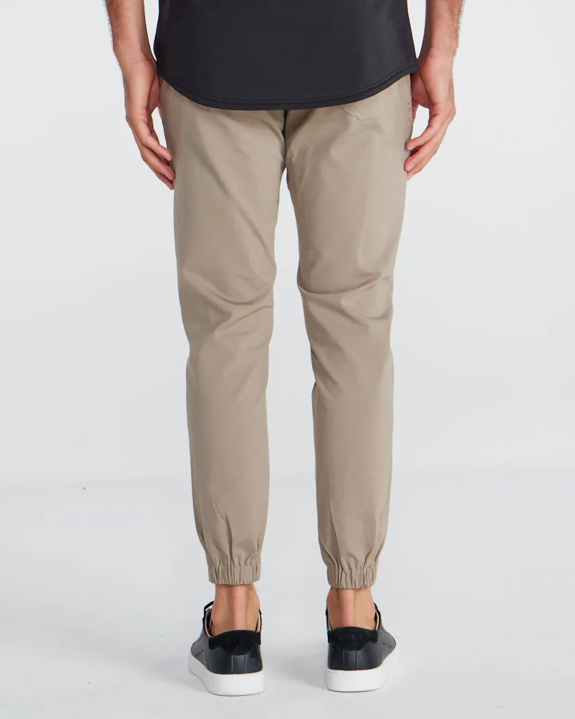Everyday Jogger Pant <!-- Size 33 -->