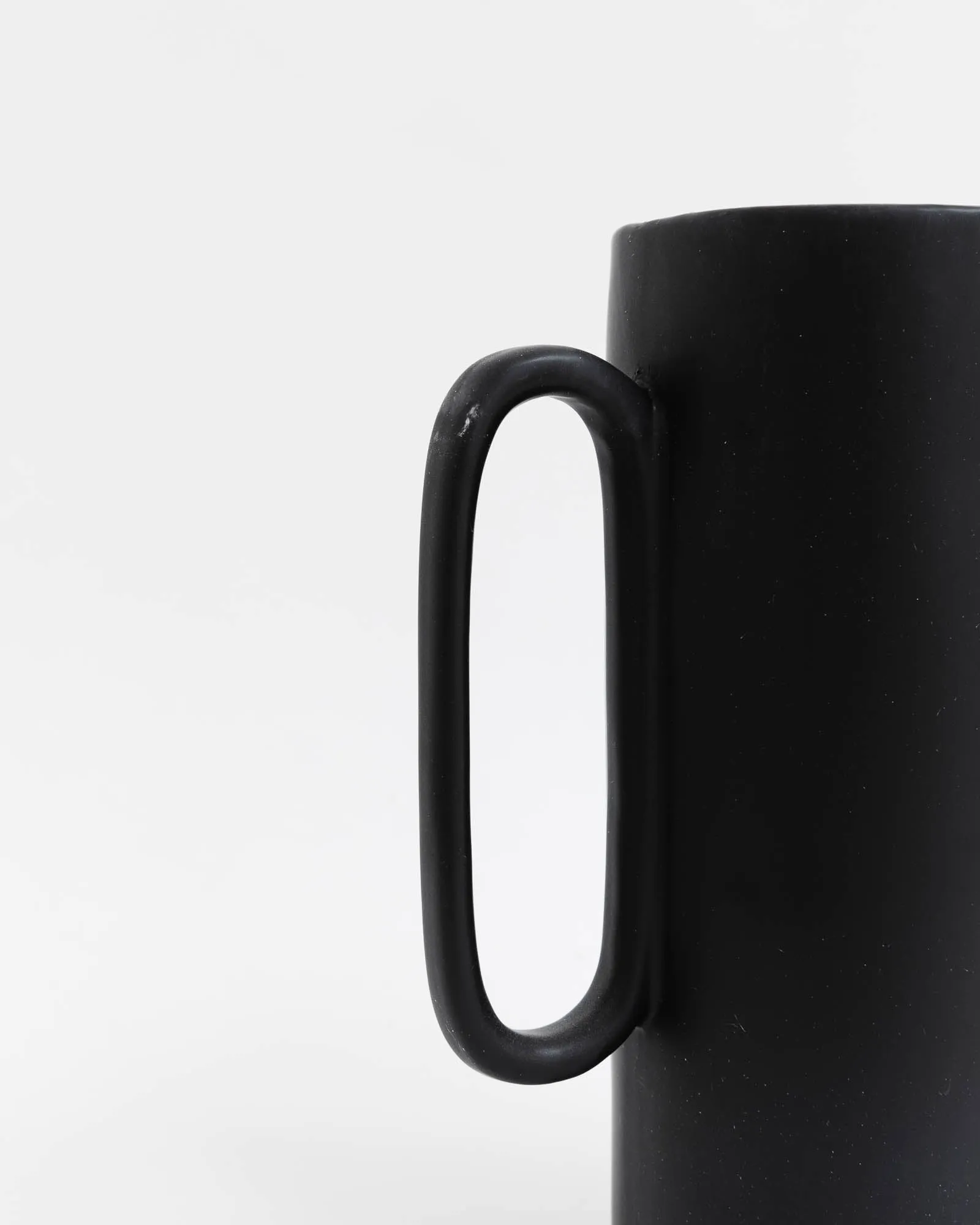 Kado Asymmetrical Vase