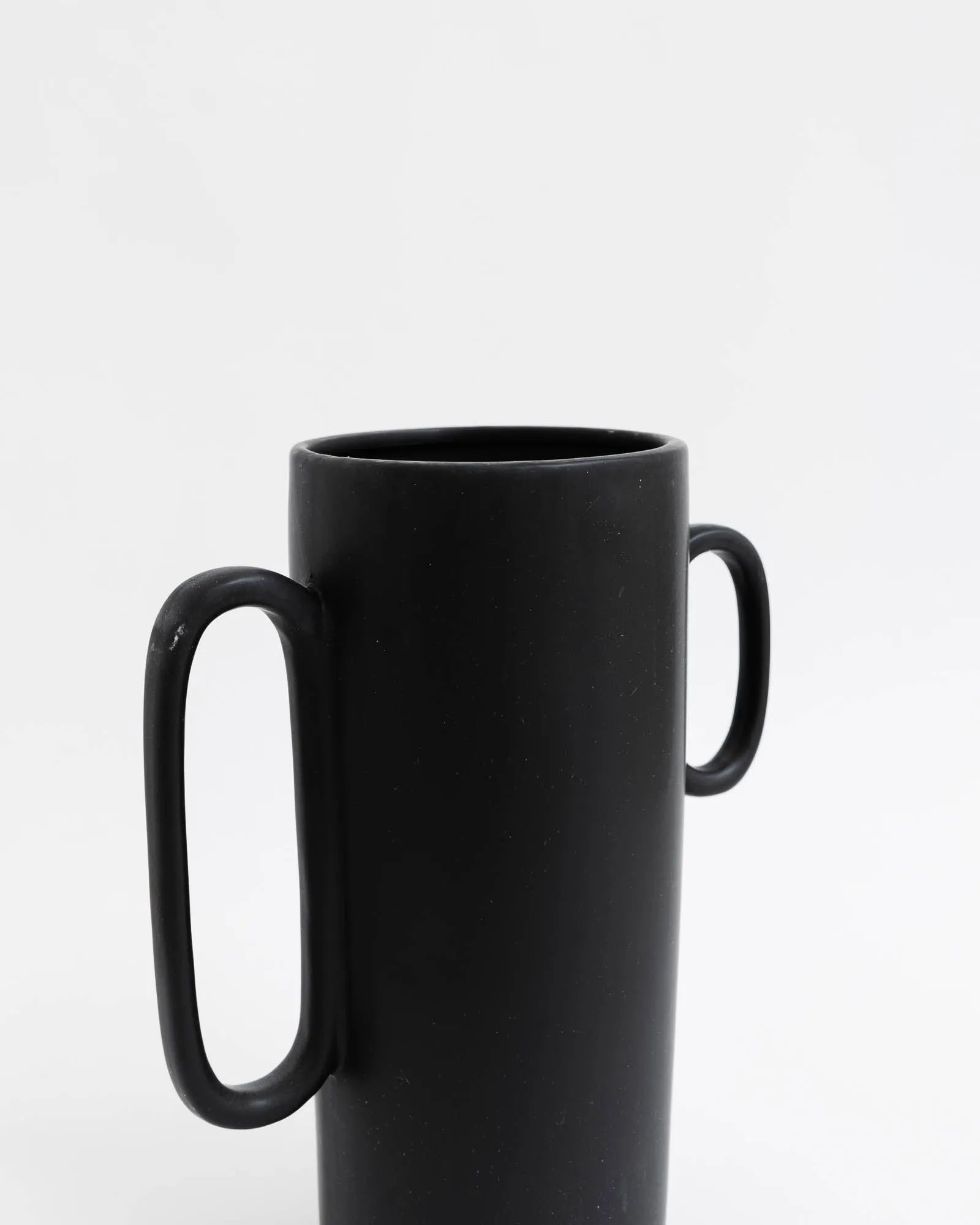 Kado Asymmetrical Vase
