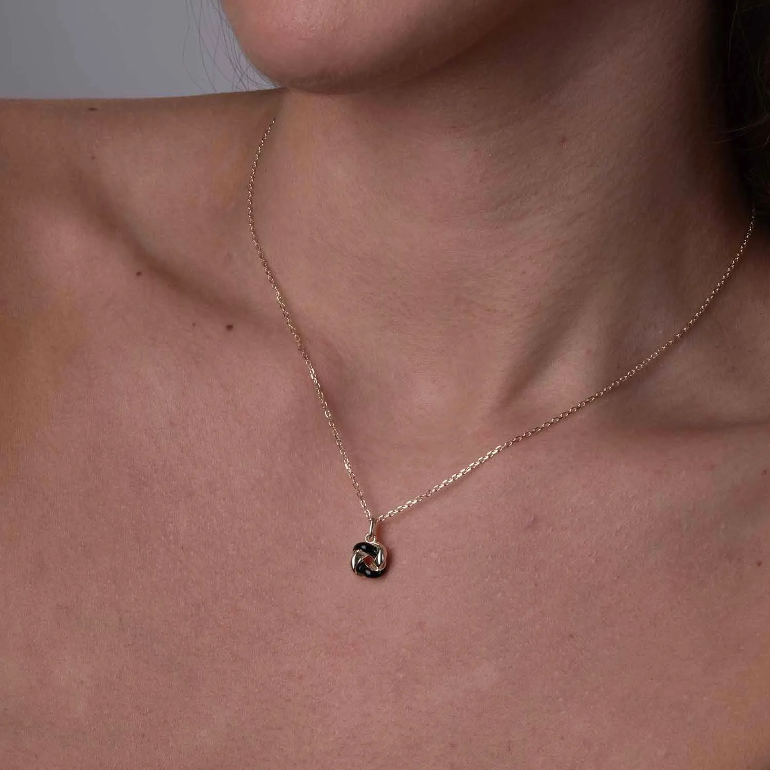 Knot Necklace
