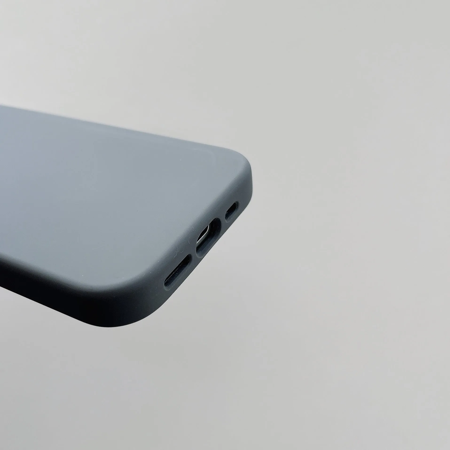 Liquid Silicon Case for iPhone ( Titanium Gray )