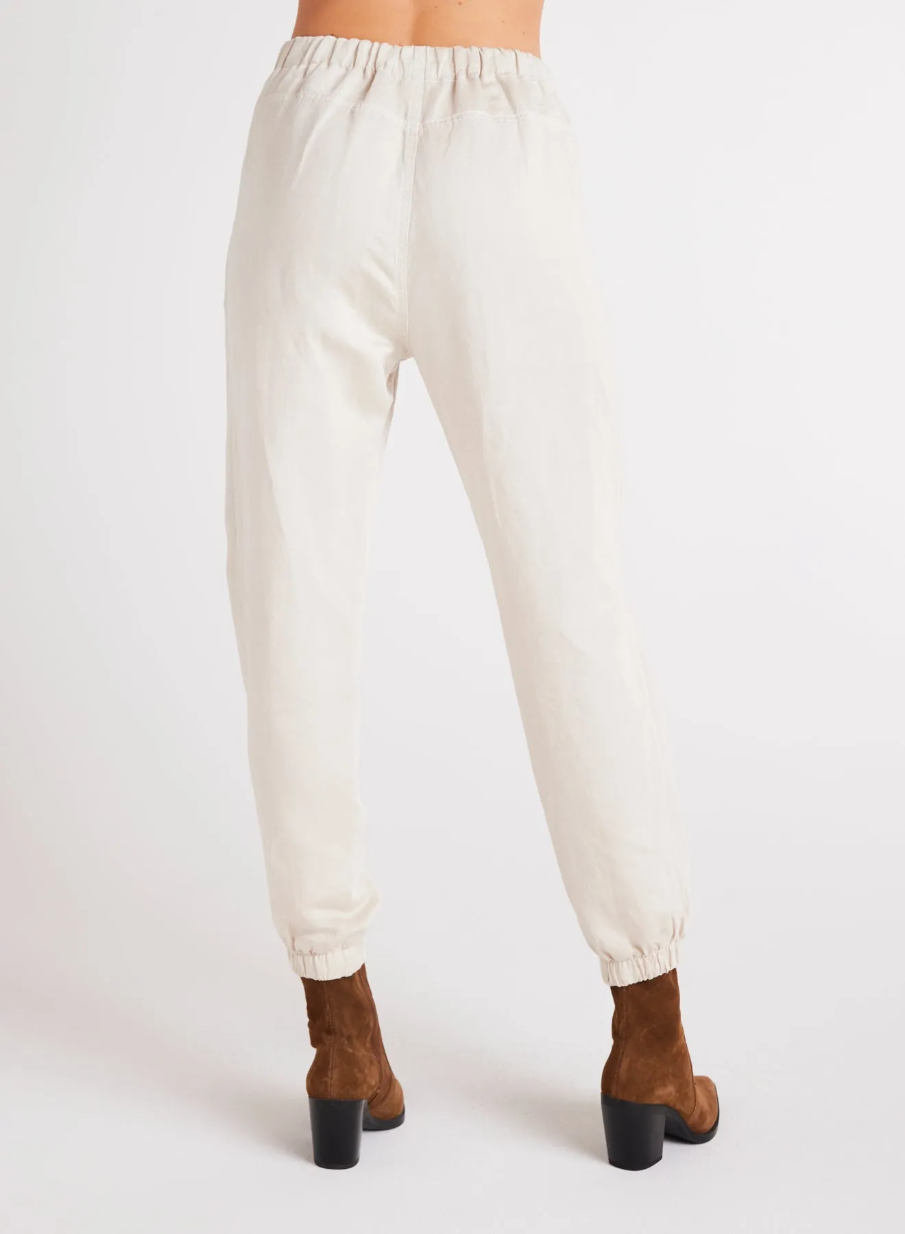 Luna Pleat Front Jogger - Soft Pearl