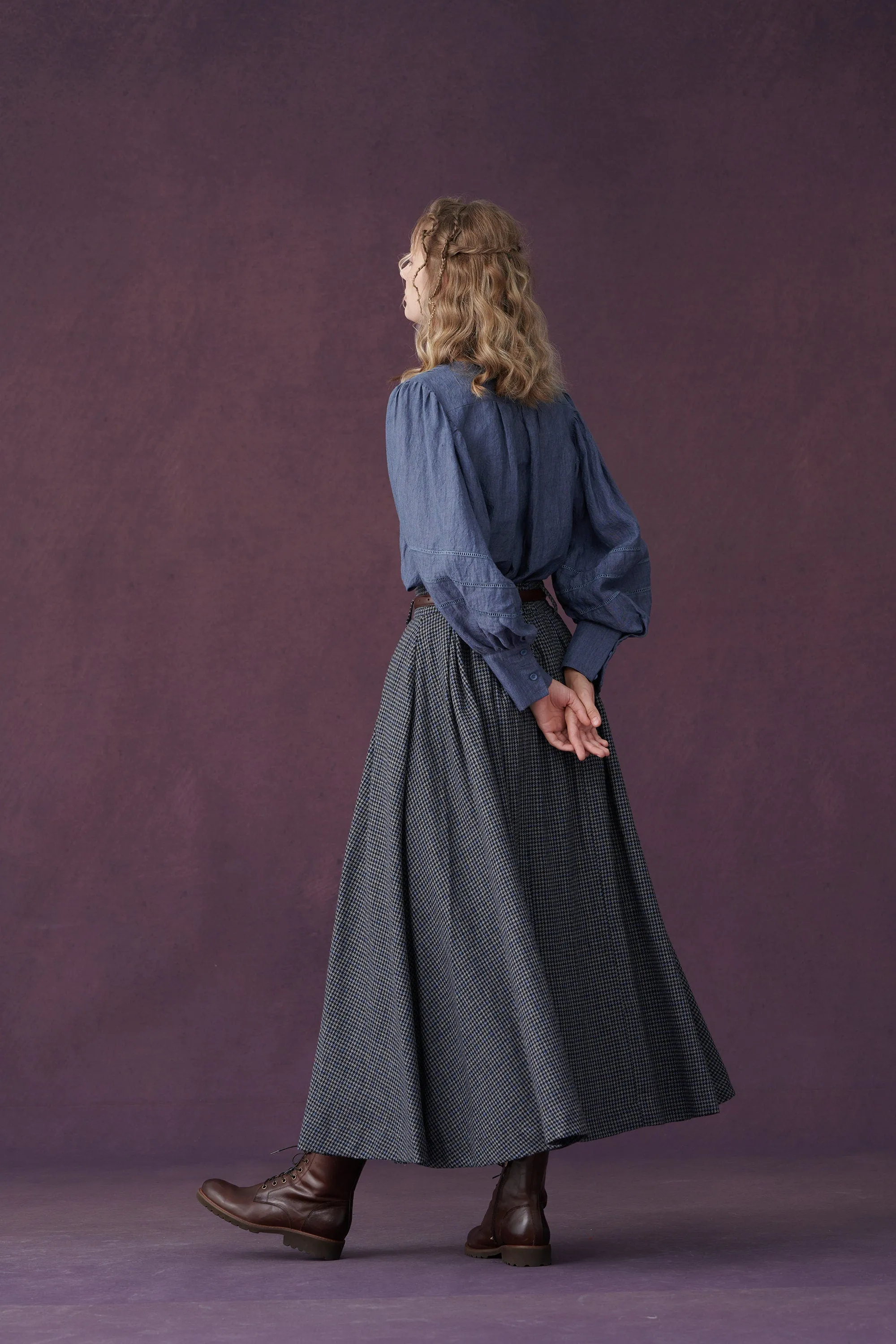 Naomi 33 | buttoned up plaid wool skirt