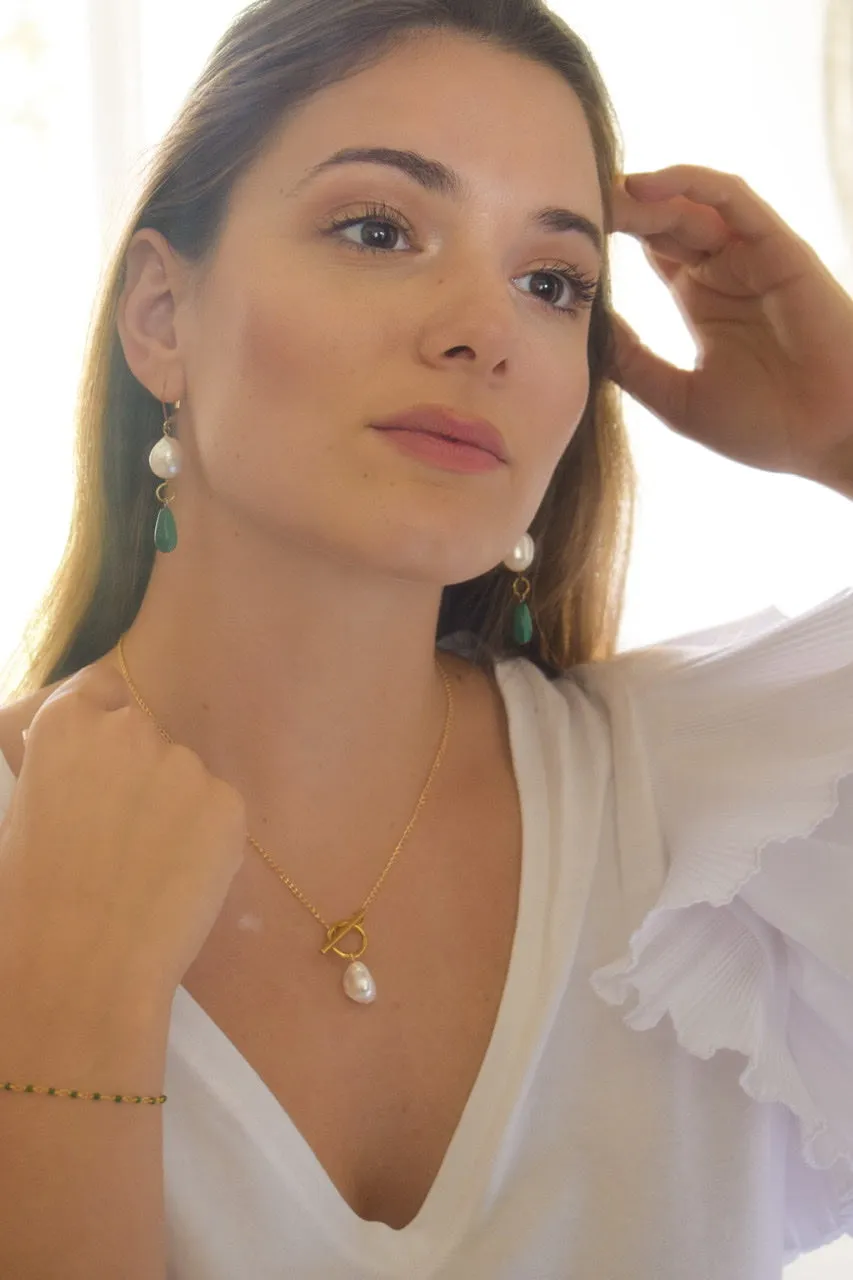 Penelope Baroque Pearl Lariat Necklace