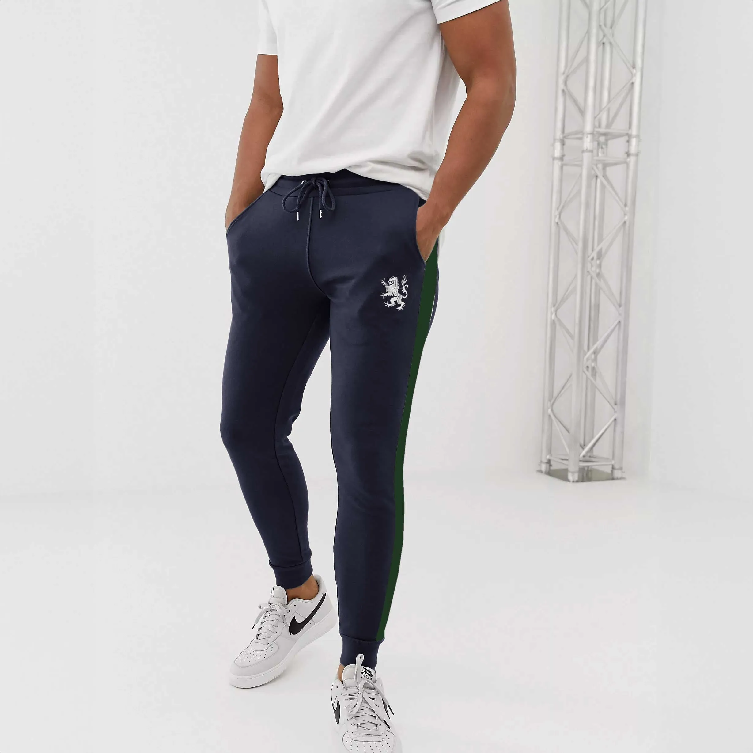 Polo Republica Men's Leo Embroidered Panel Design Fleece Jogger Pants