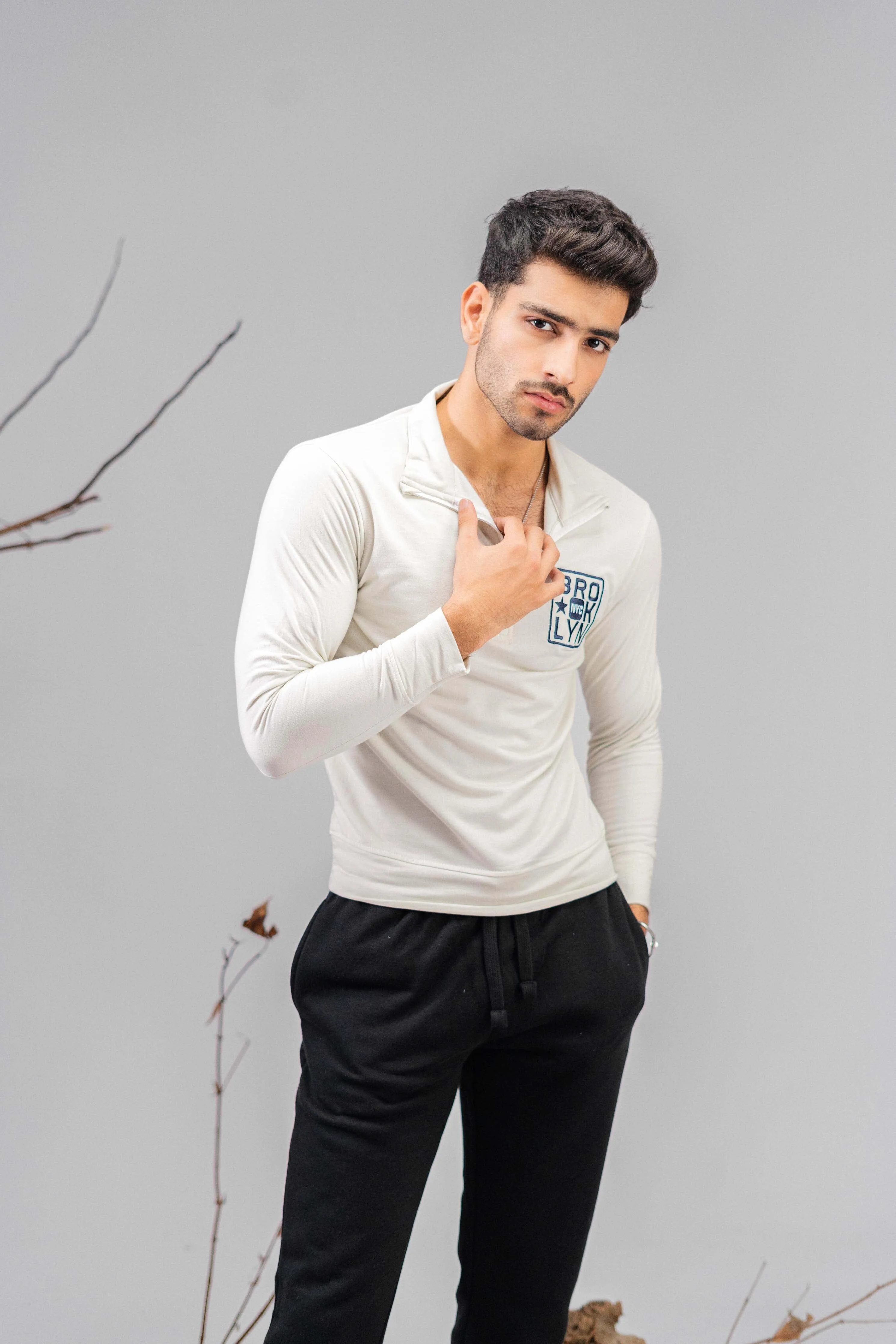 Polo Republica Men's Quarter Zipper Brooklyn NYC Embroidered Terry Sweat Shirt