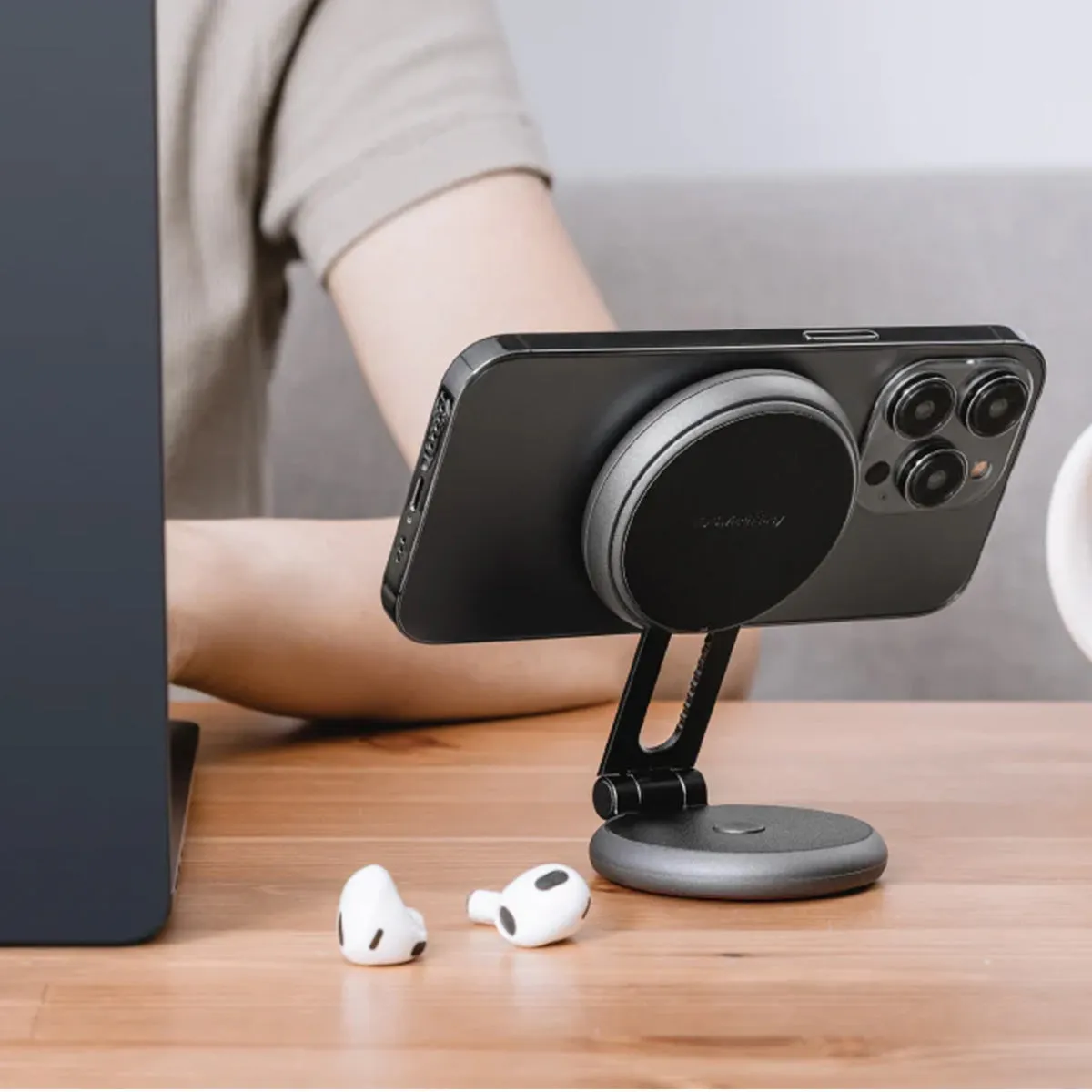 SwitchEasy Orbit Universal Magnetic Stand (Space Gray)