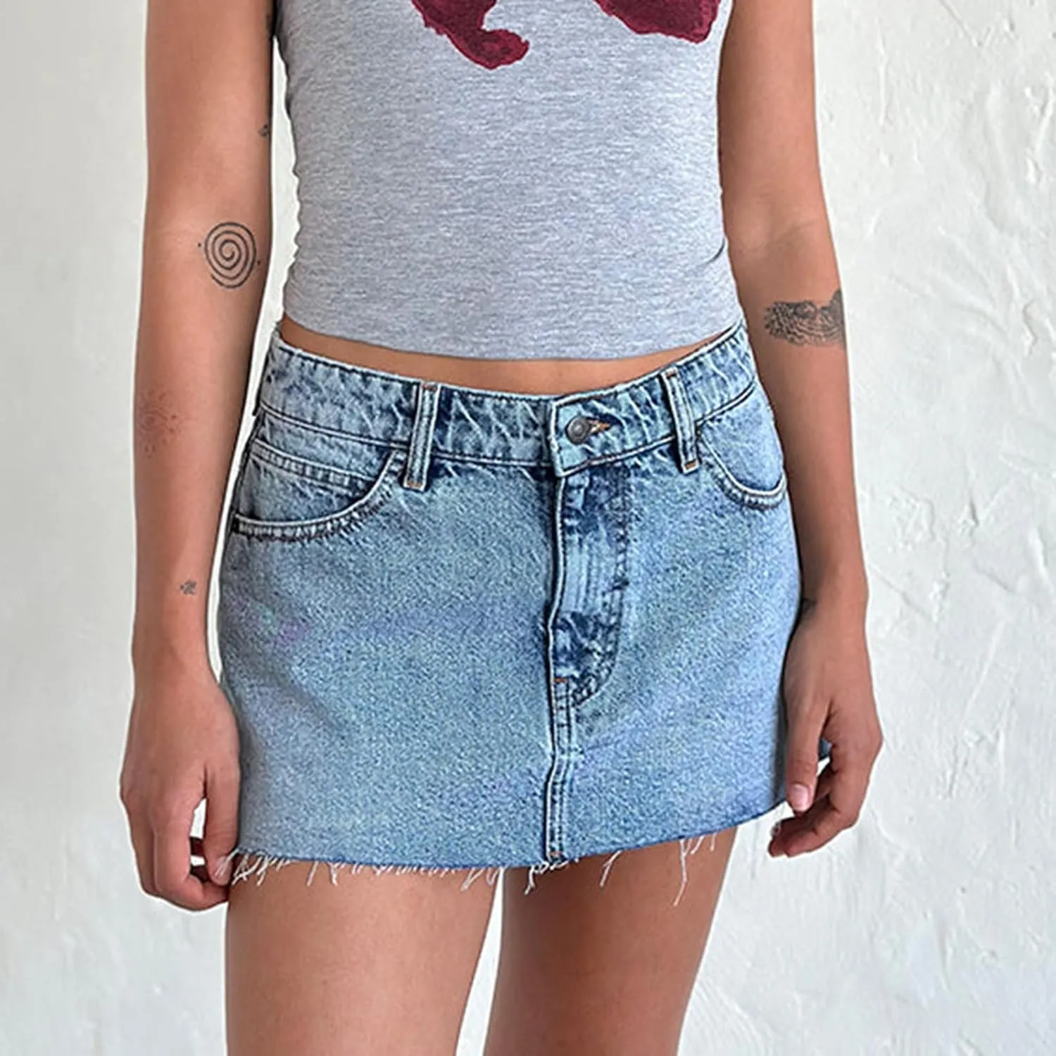 Women Y2k Denim Mini Skirt Sexy Bodycon Short Jean Skirt Low Rise Cargo Skirts with Pockets Vintage Streetwear